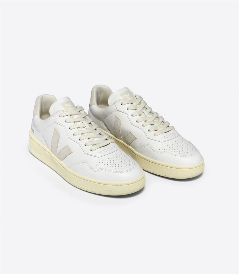 Veja V-90 Leren Witte Sneakers Voor Dames